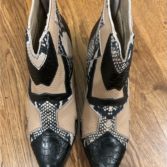 NEW Amuse Society x Matisse Womens Ankle Booties Last Call Blush Leather 8.5 - Picture 2 of 8